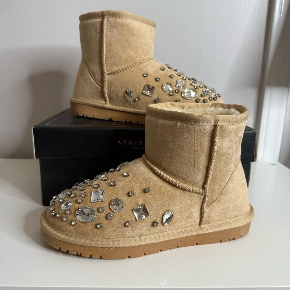Azalea Wang - Tan Women's Winter Boots with Crystal Embellishments NWB US 7